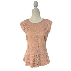Ann Taylor lace overlay sleeveless top w peplum in a tan blush peach color Large